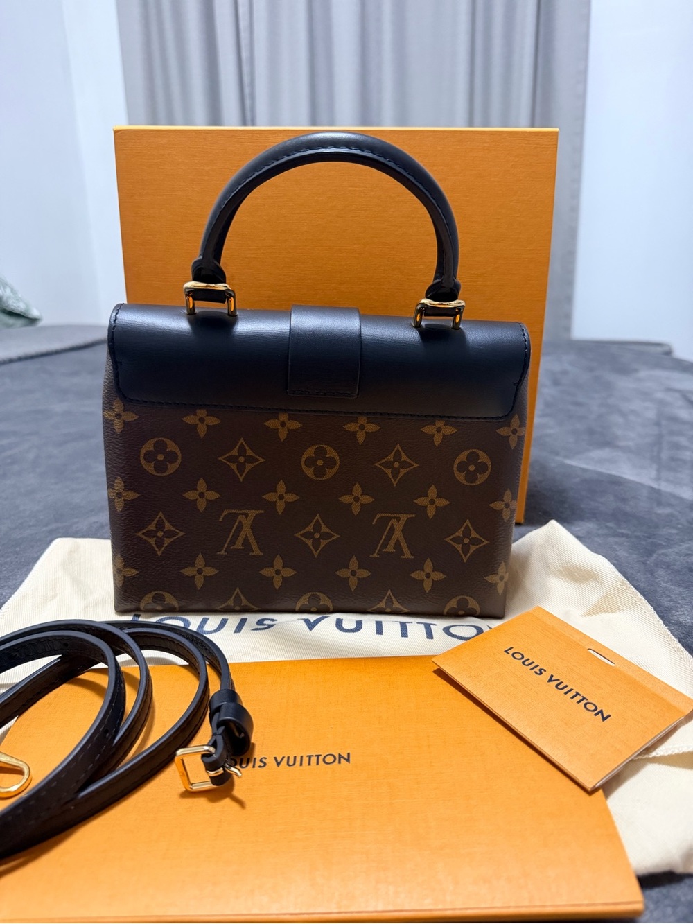 Louis Vuitton Locky BB - Picture 4 of 13